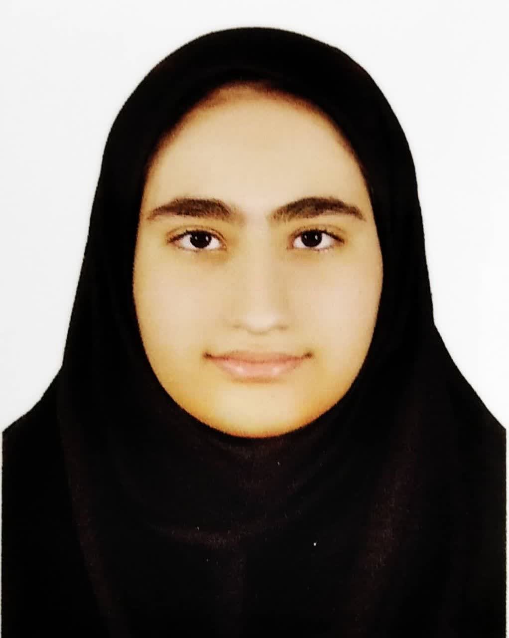 مصاحبه با هستی کرباسی؛ دانش‌آموز پایه هشتم از شیراز