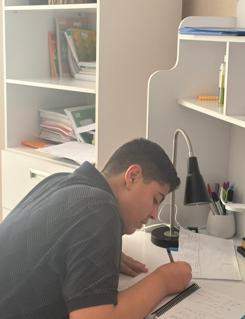 مصاحبه با رادمان مددالهی؛ دانش‌آموز پایه نهم از شیراز