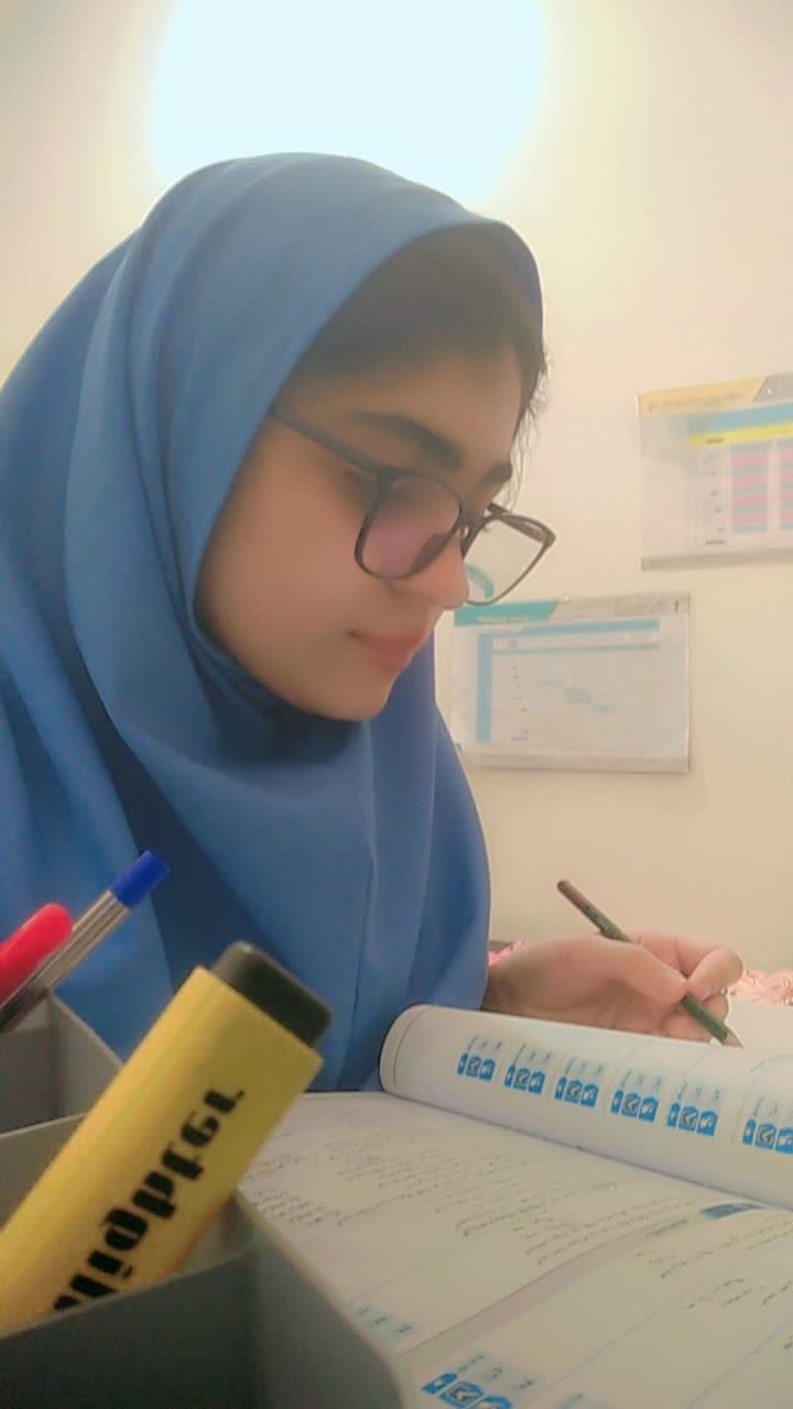 گفتگو با النا صفاران پاسخ به سیصد سوال صحیح از اهواز