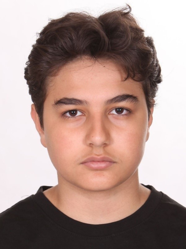 گفت‌وگو با ریبین محمدی دهم ریاضی از کرمانشاه