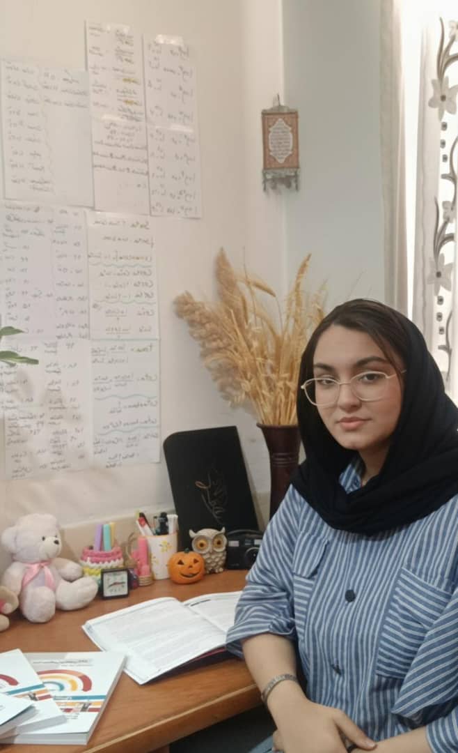 مصاحبه با فاطمه رئیسی؛ دانش‌آموز پایه دوازدهم تجربی از شیراز