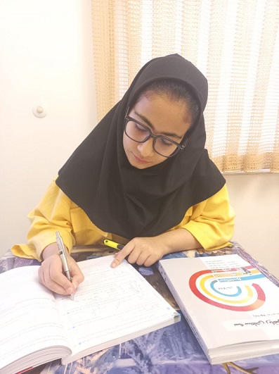 گفت و گو با کیمیا صادقی از دانش آموزان 15 هزار قهرمان پاییز