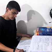 گفت و گو با دانش آموز محمدرضا عزیزی رشته تجربی