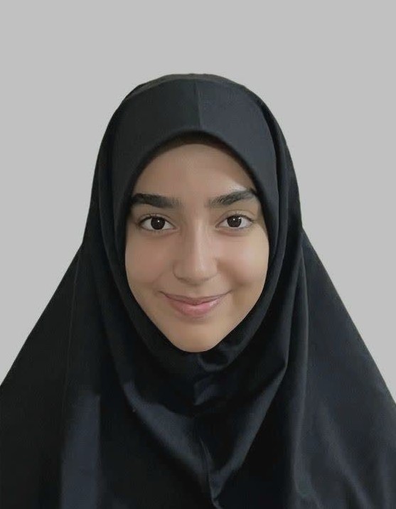 گفتگو با نرگس مرادی دانش آموز سال دوازدهم انسانی شهر شازند