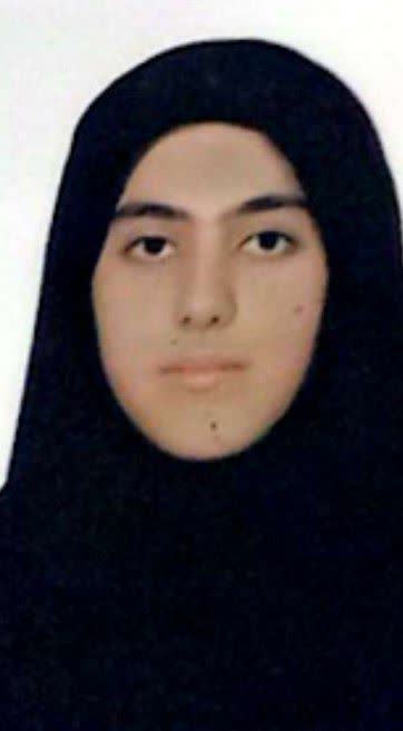 گفتگو با زینب رهبر پایه دوازدهم انسانی