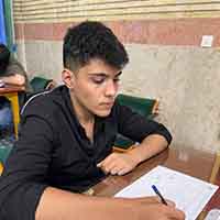 گفت و گو با دانش آموز محمدرضا ایزدمنش رشته تجربی