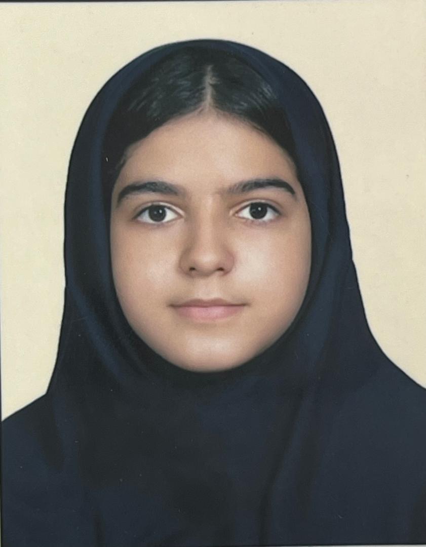 مصاحبه با زهرا مرزوقی؛ دانش‌آموز یازدهم تجربی از شیراز