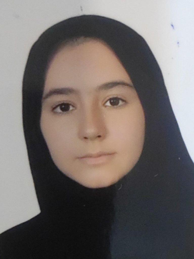 گفتگو با پریا خالدیان پایه دوازدهم تجربی قهرمان پاییز از سنندج