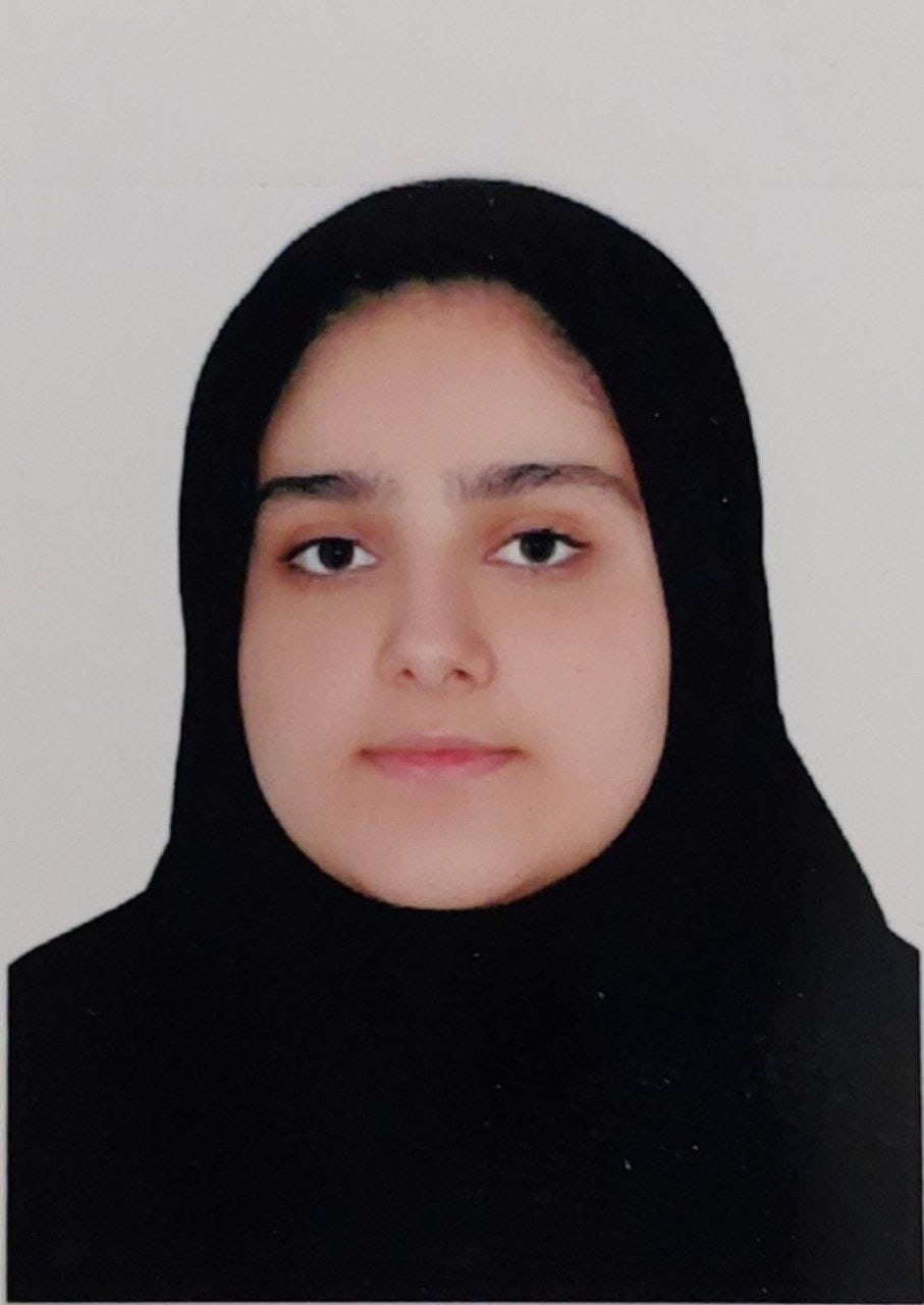 گفتگو با الینا مرادی پایه یازدهم انسانی قهرمان پاییز از سنندج