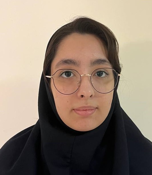 گفتگو با کیانا رمضانی باشگاه پانصدتایی ها