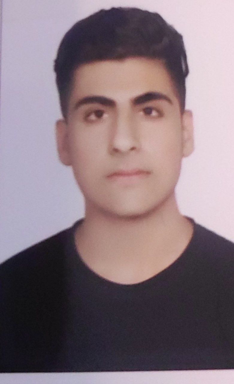 گفتگو با پارسا مرادیان پایه دوازدهم  انسانی قهرمان پاییز از سنندج