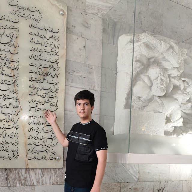 گفتگو با مهدی طاهر منش دوازدهم تجربی قهرمان تابستان