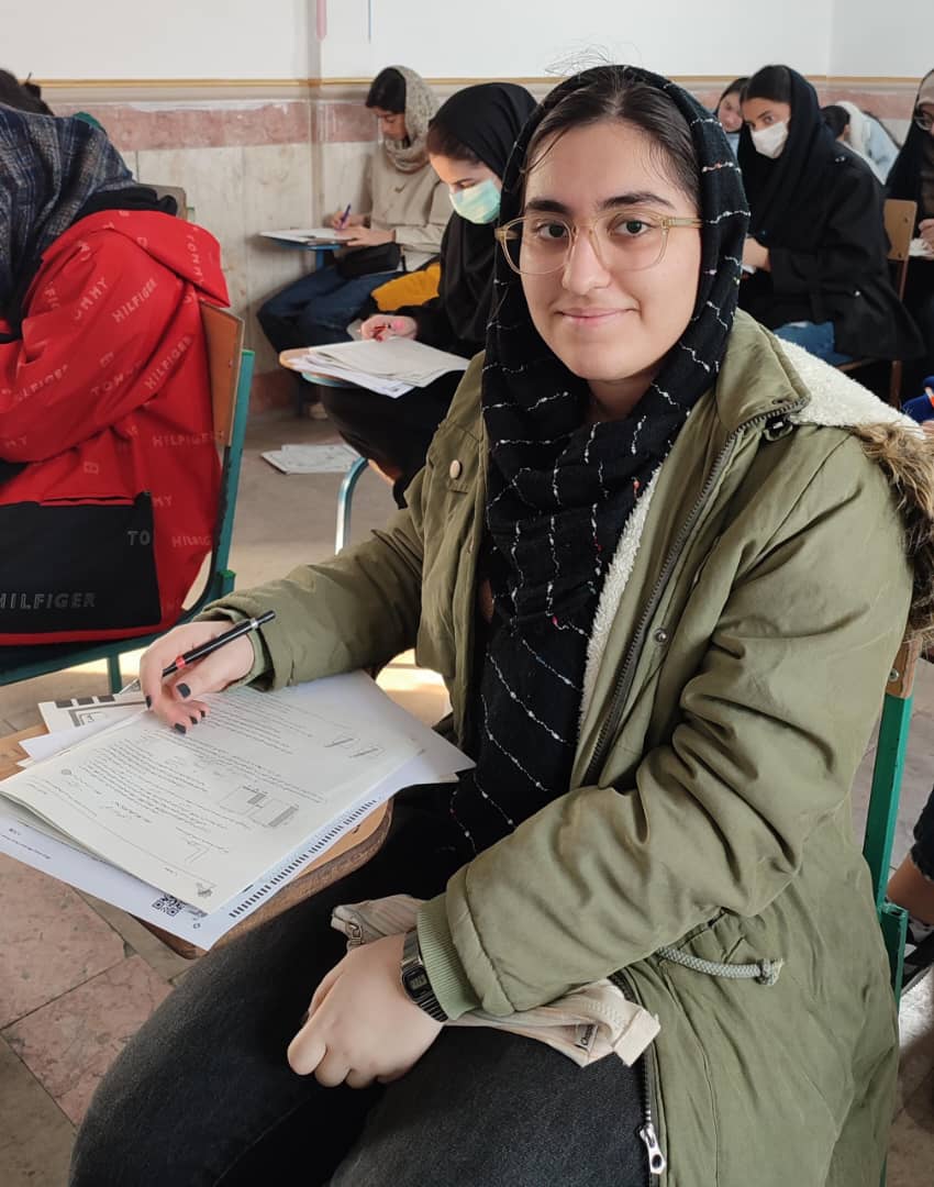 تجربیات و راهکار‌های دانش آموز برتر تیانا بهاروند