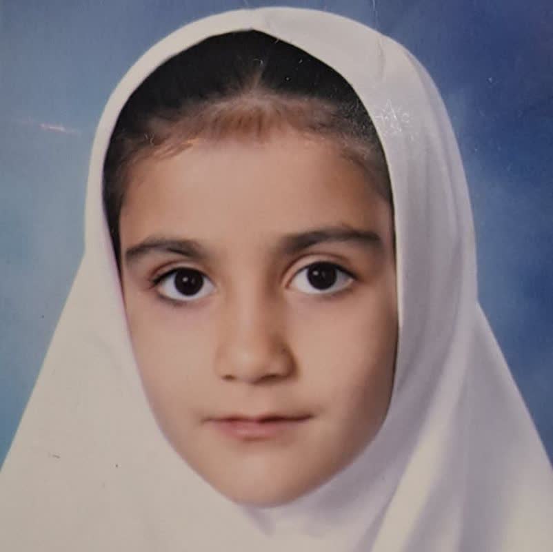 گفتگو با رزینا نظری پایه ششم دبستان