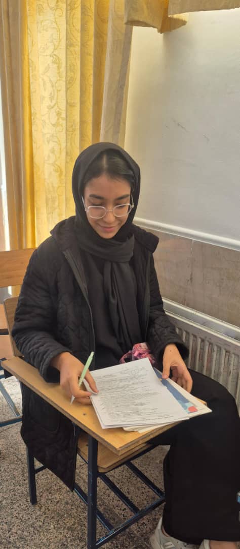 مصاحبه با النا امینی؛ دانش‌آموز پایه دوازدهم از شیراز