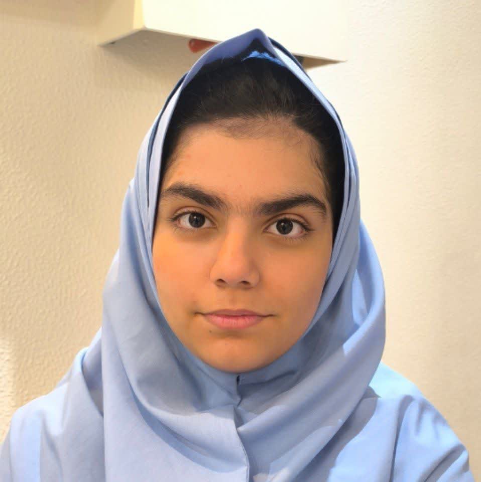 گفتگو با رها راکی پور دانش اموز برتر از شاهین شهر