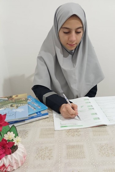 مصاحبه دانش اموز زهرا اورجی مقطع هفتم از تبریز