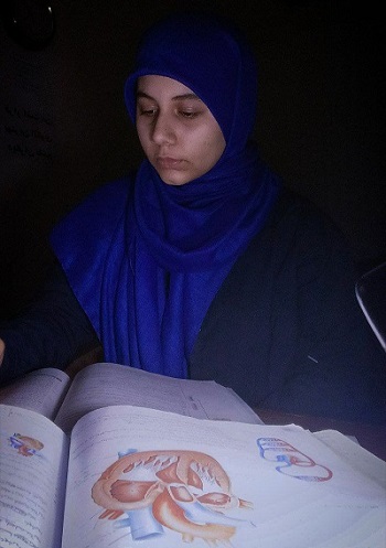 تحلیل دقیق آزمون ،رمز پیشرفت طهورا در مسیر موفقیت