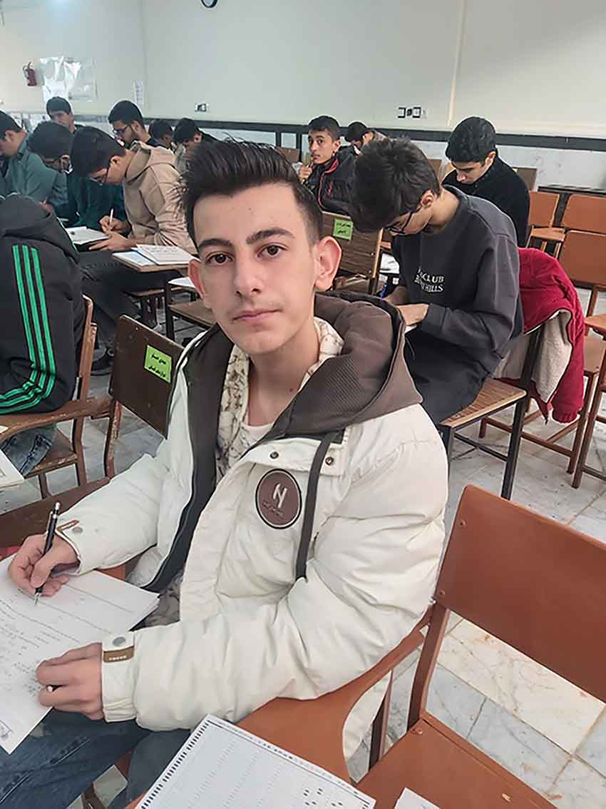 آرش خانجانی یازدهم ریاضی قهرمان پیوستگی و 2 سال کانونی