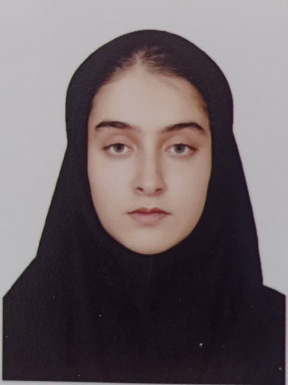 گفت وگو با قهرمان پیوستگی؛ زهرا حاجی زاده پایه هشتم از کوهدشت