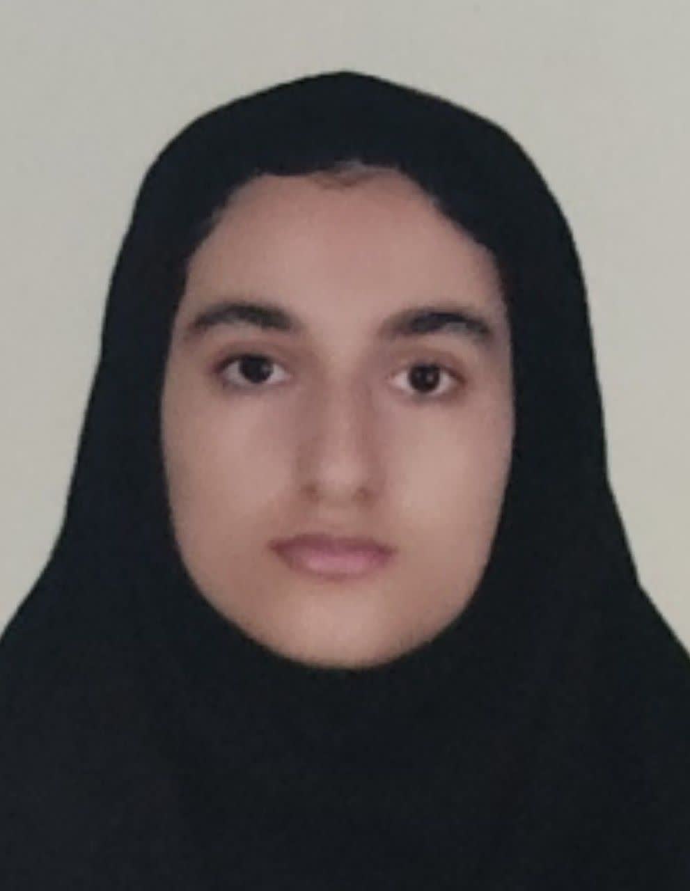 گفت و گو با دانش آموز اسما صمدزاده  عضو باشگاه 500 تایی