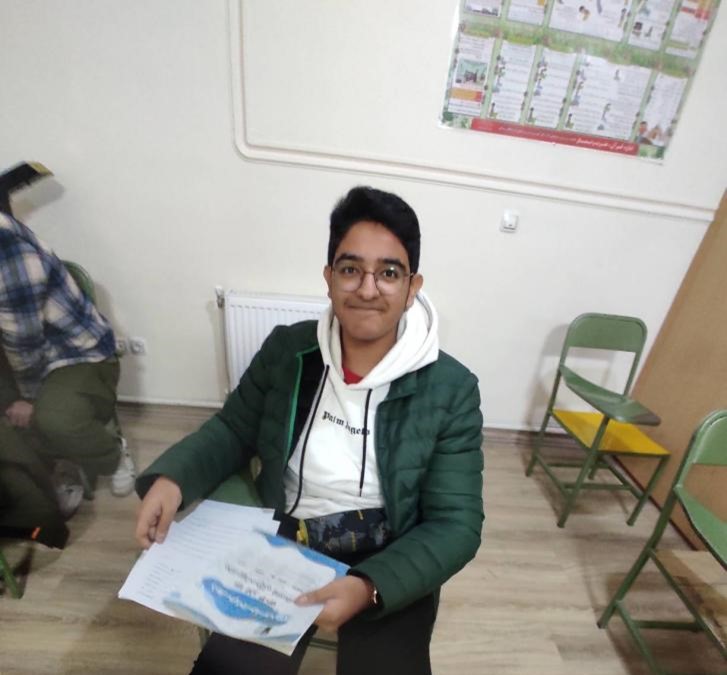 مصاحبه با  مهسا روحی دانش آموز  دهم تجربی از  تبریز