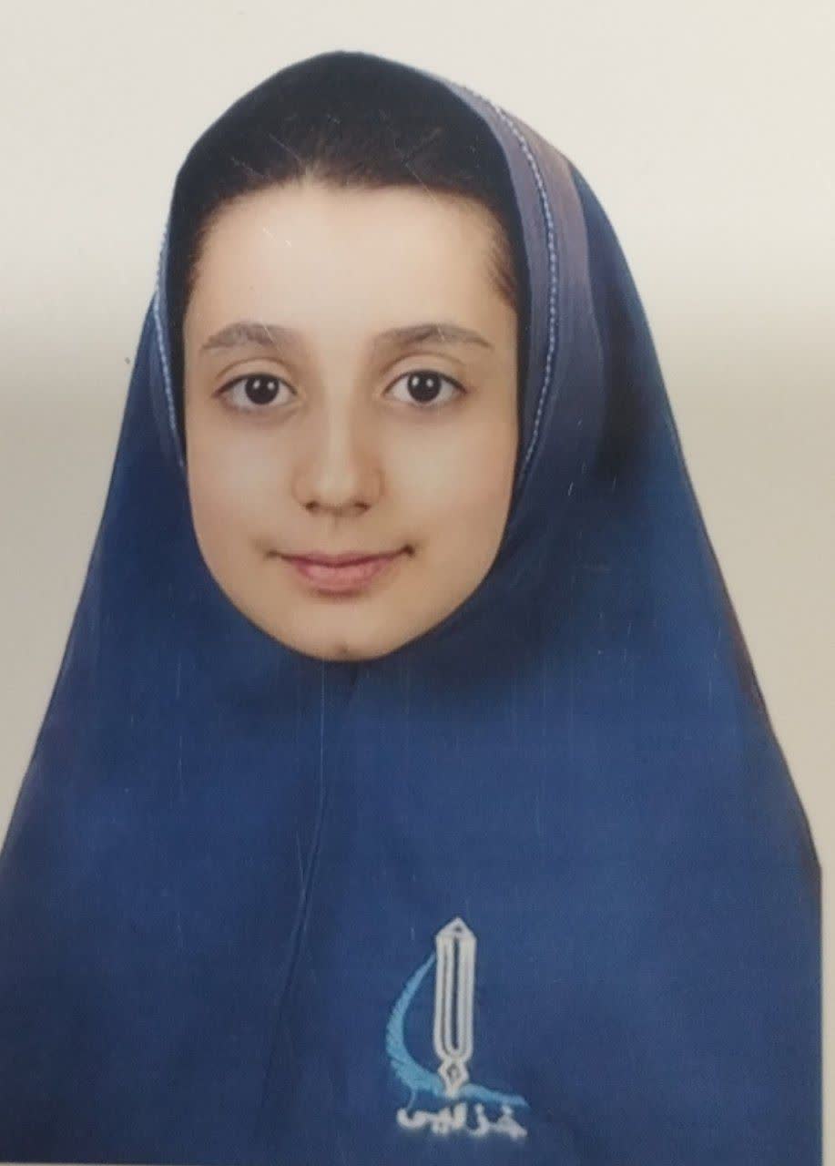 گفت و گو با فاطمه حکیم الهی دانش آموز مقطع دهم