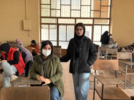 گفتگو با یسنا ابراهیمی پایه 11تجربی قهرمان پیوستگی در پائیز