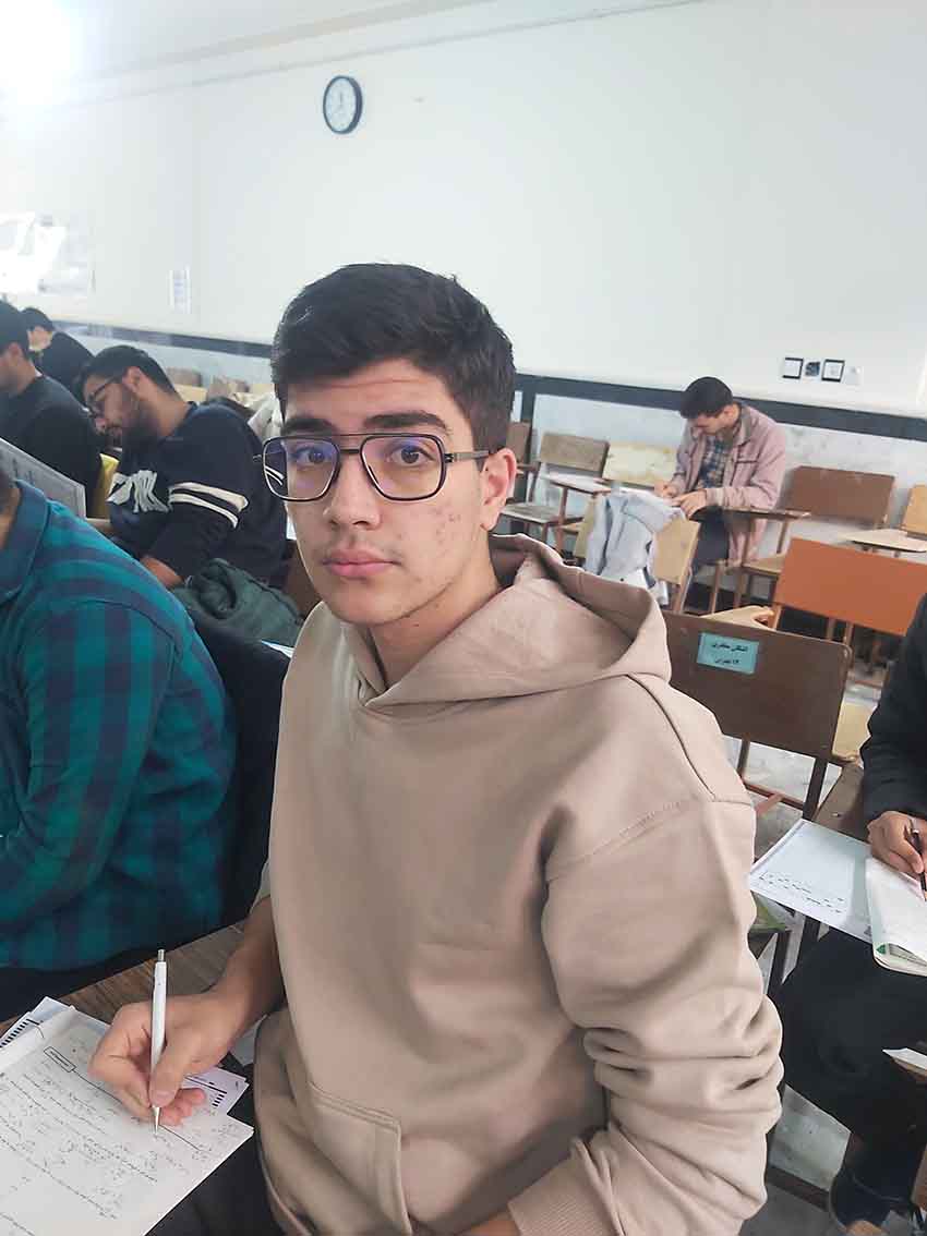 محمدحسام مقصودی 11 ریاضی قهرمان پیشرفت پاییز 1404