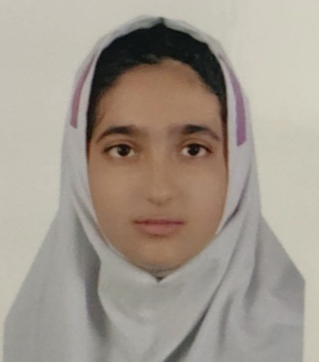 گفت و گو با دانش آموز نازنین جعفرپور عضو باشگاه 500 تایی