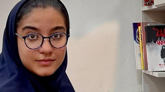 گفتگو  با ثنا اسفندیار پور عضو باشگاه پانصدتایی