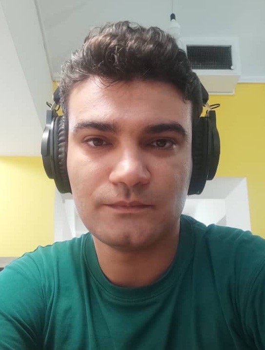 گفت وگو با علی شکوئی زاده قهرمان پیوستگی دوازدهم تجربی