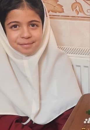 گفتگو با ثنا خسروان چهارم دبستان قهرمان پاییز1404