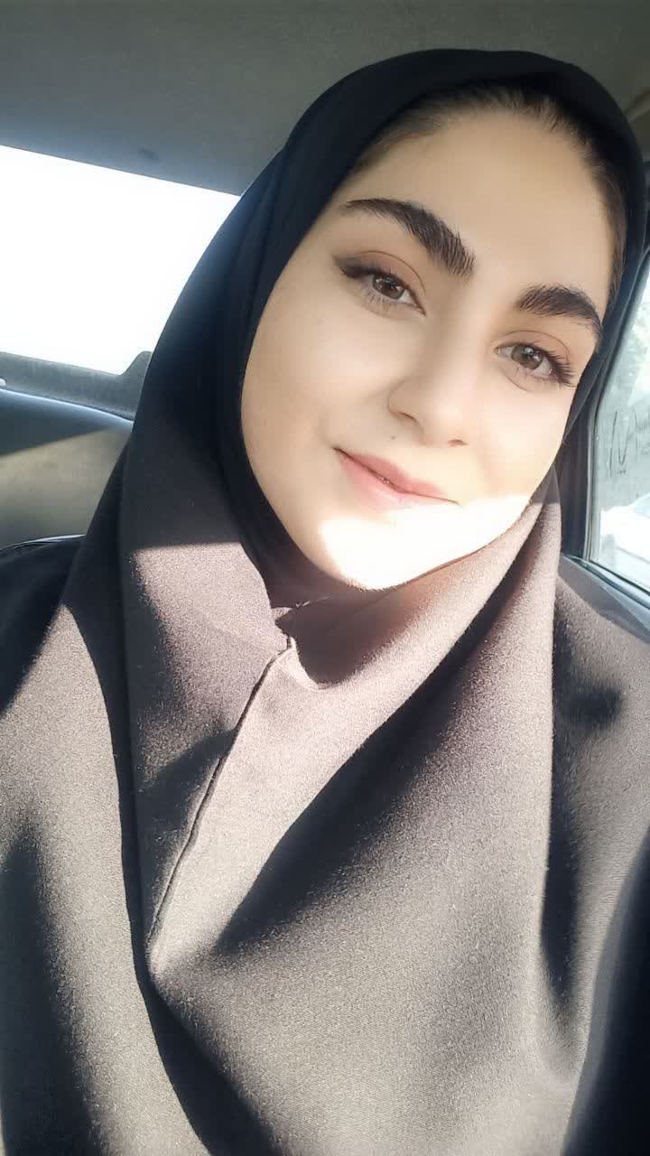 گفتگو با مهسا نجاتی دوازدهم ریاضی قهرمان پاییز1404