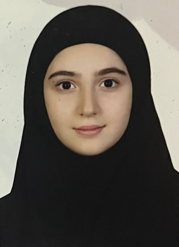 گفت و گو با پریناز صادقی؛قهرمان پاییز رشته شبکه و نرم افزار