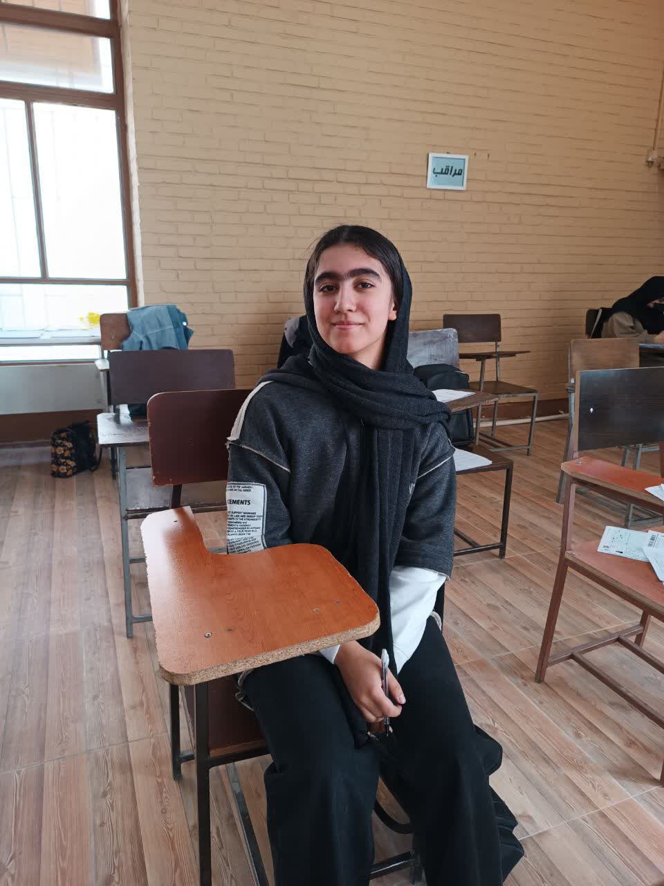 گفتگو با پارمیدا نوری پایه 10تجربی قهرمان پیوستگی در پائیز