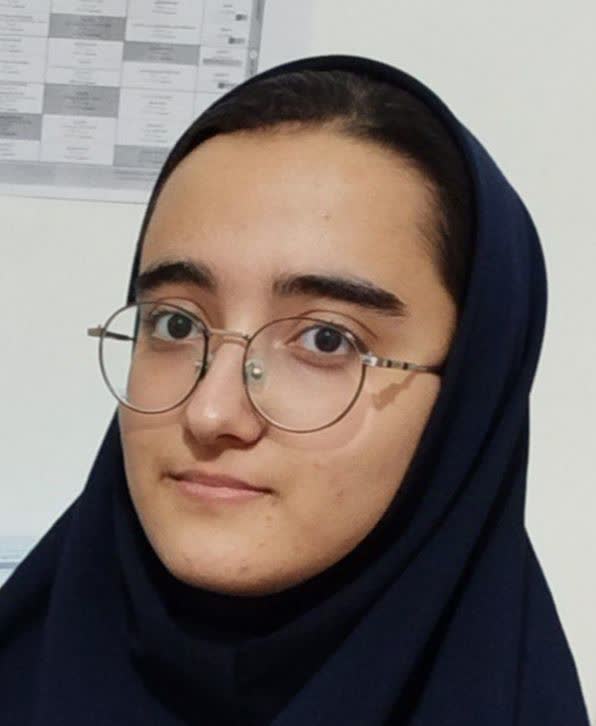 گفت وگو با اسرا رضاپور از تراز‌های بالای پایه دهم انسانی