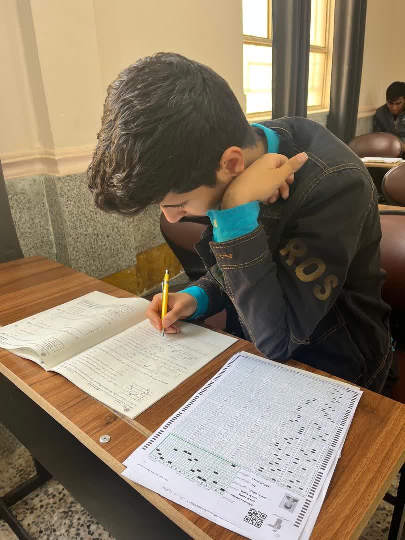 گفت وگو با ابوالفضل شیرعلی: دانش آموز قهرمان پاییز از هندیجان