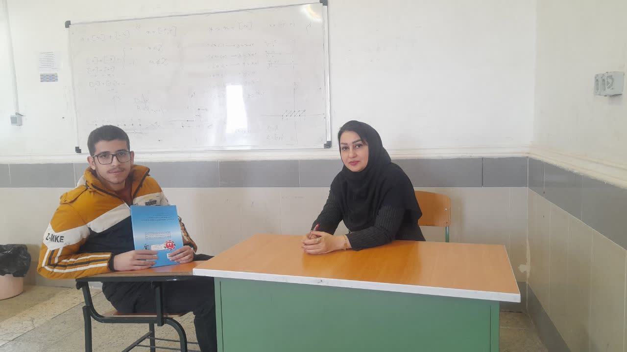 گفت و گو با حسین قاسمی قهرمان پیوستگی تا آبان از نقده