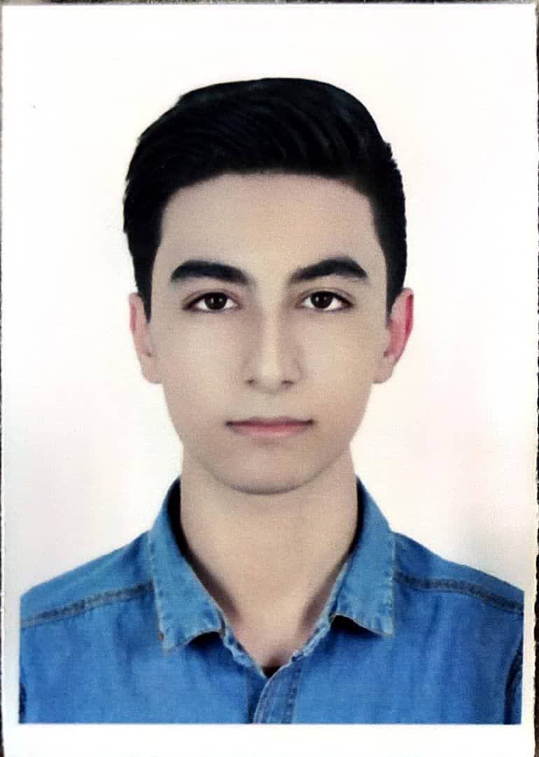 گفت و گو با دانیال رسائی پایه دوازدهم انسانی