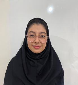 گفتگو با سارینا روحی قهرمان پیشرفت دوازدهم تجربی از شهرکرد