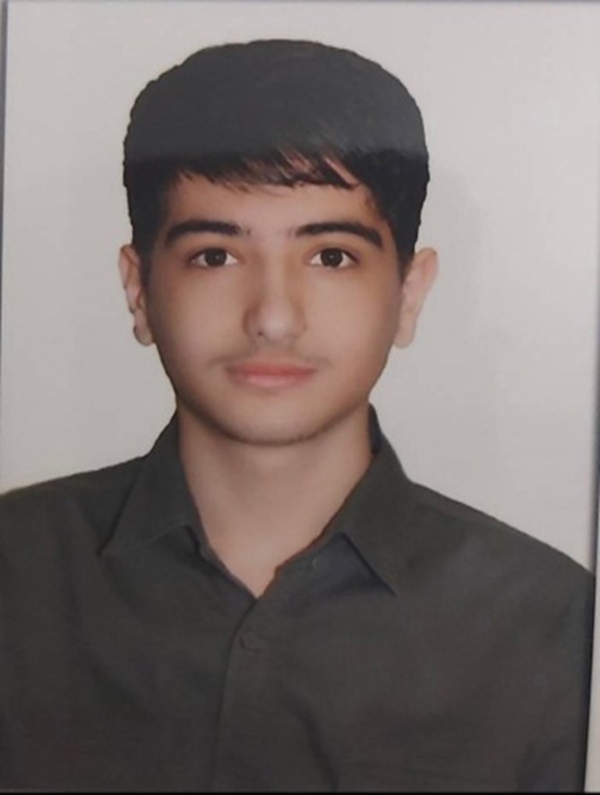 سپهر مهدی زاده ؛پایه یازدهم ریاضی،قهرمان پیوستگی از شهر ری