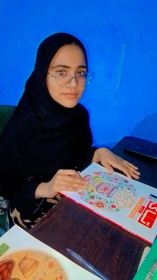 گفت وگوبا مبیناایرج زاده قهرمان پیشرفت دوازدهم انسانی ازقلعه گنج