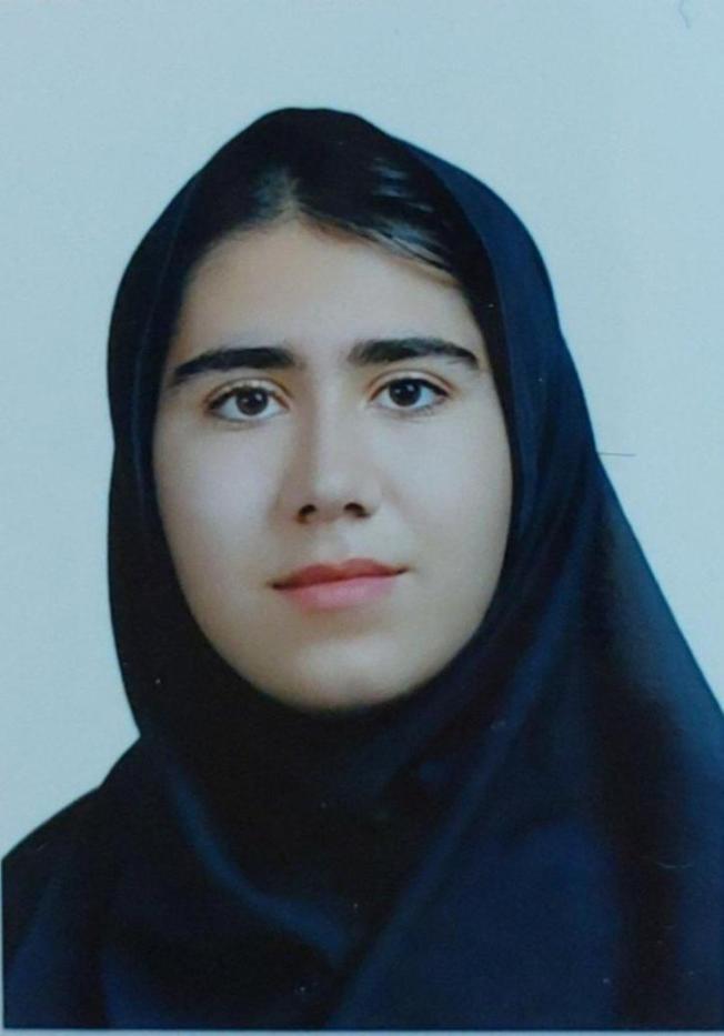 گفتگو با  هیدیکا مرادی دهم تجربی قهرمان پاییز از سنندج