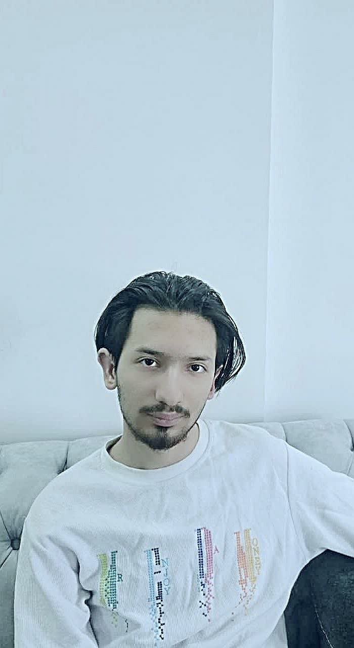 گفتگو با امیرعلی ملائی پایه 12تجربی قهرمان پیوستگی در پائیز