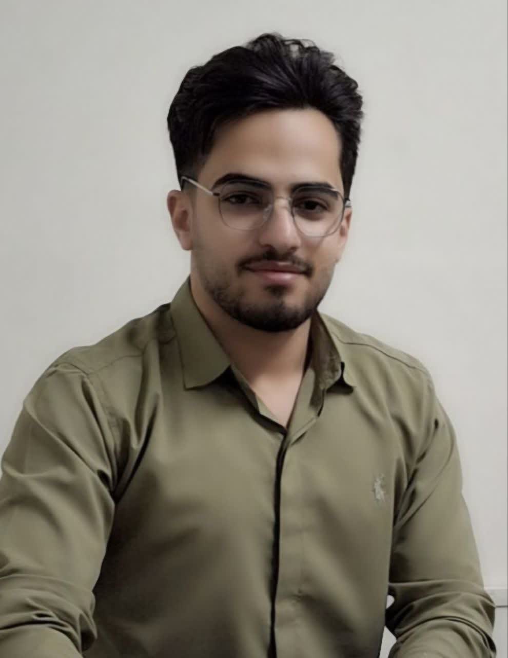 گفتگو با علیرضا قلیزاده پشتیبان برتر قهرمان پیشرفت درسی