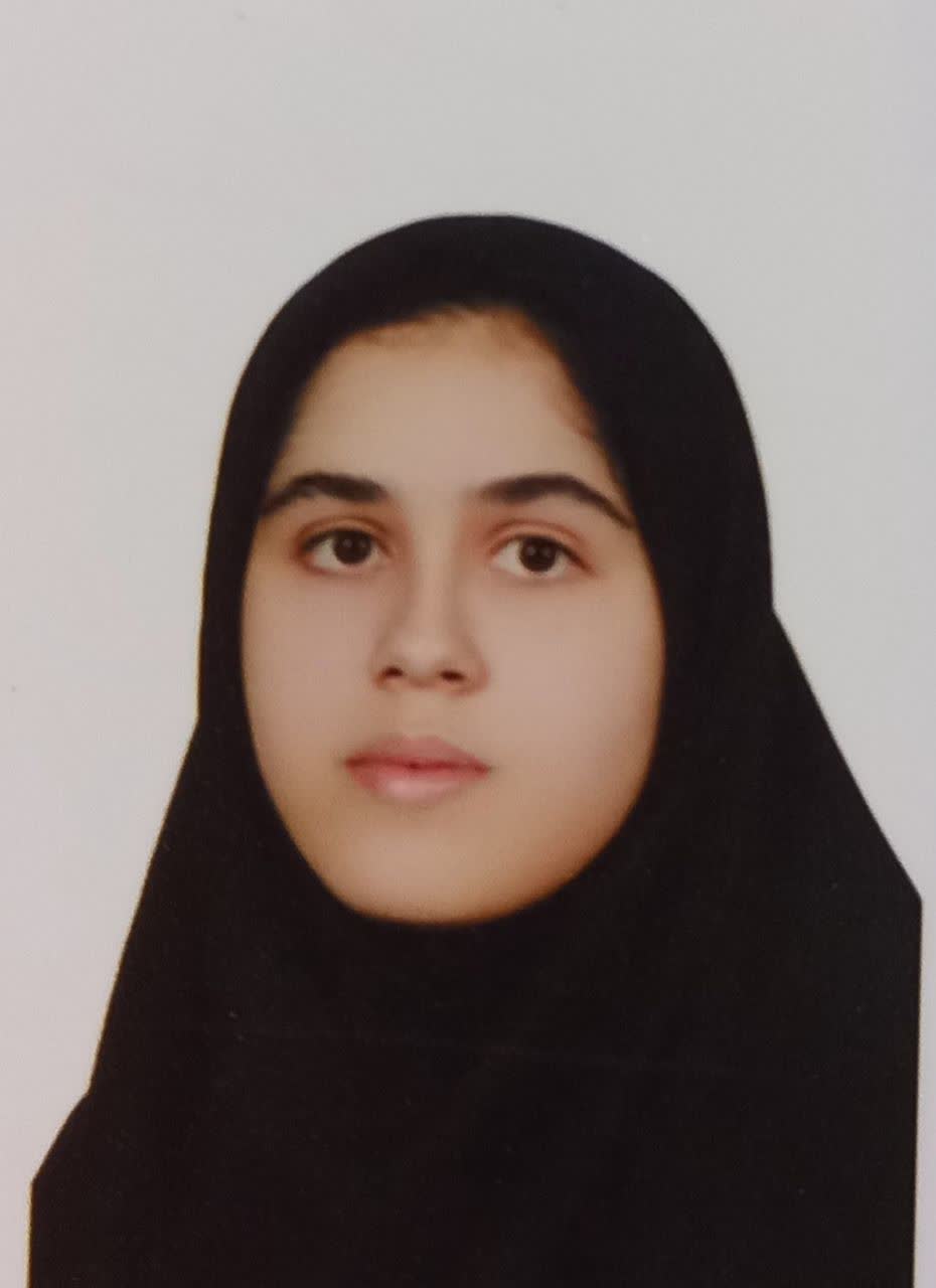 گفت و گو با یکتا موسوی دانش آموز مقطع یازدهم تجربی