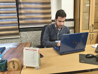 گفت و گو با پشتیبان برتر رشته انسانی امیر حسین محمدی