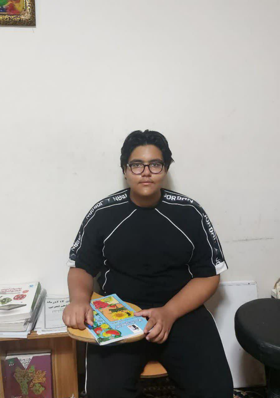 گفت و گو با رضا حقیقیان - دانش آموز پرتلاش یازدهم تجربی