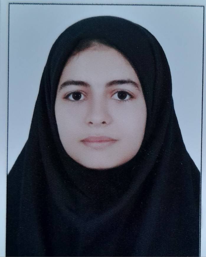 گفت و گو با یاسمن بهمه؛ قهرمان پیوستگی دوازدهم تجربی